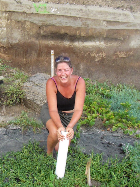 Fionne setting up nest temperature loggers
